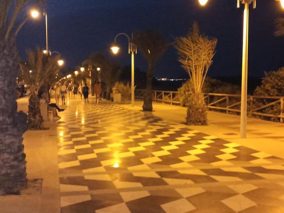En Primera Linea Del Mar *