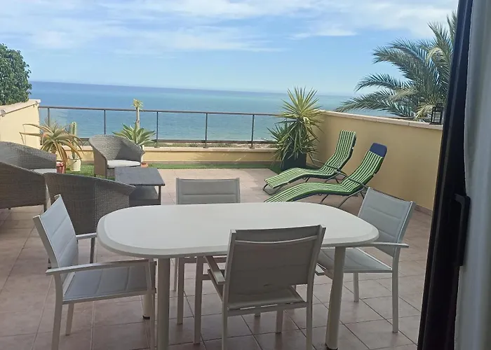 Bungalow En Primera Linea Del Mar