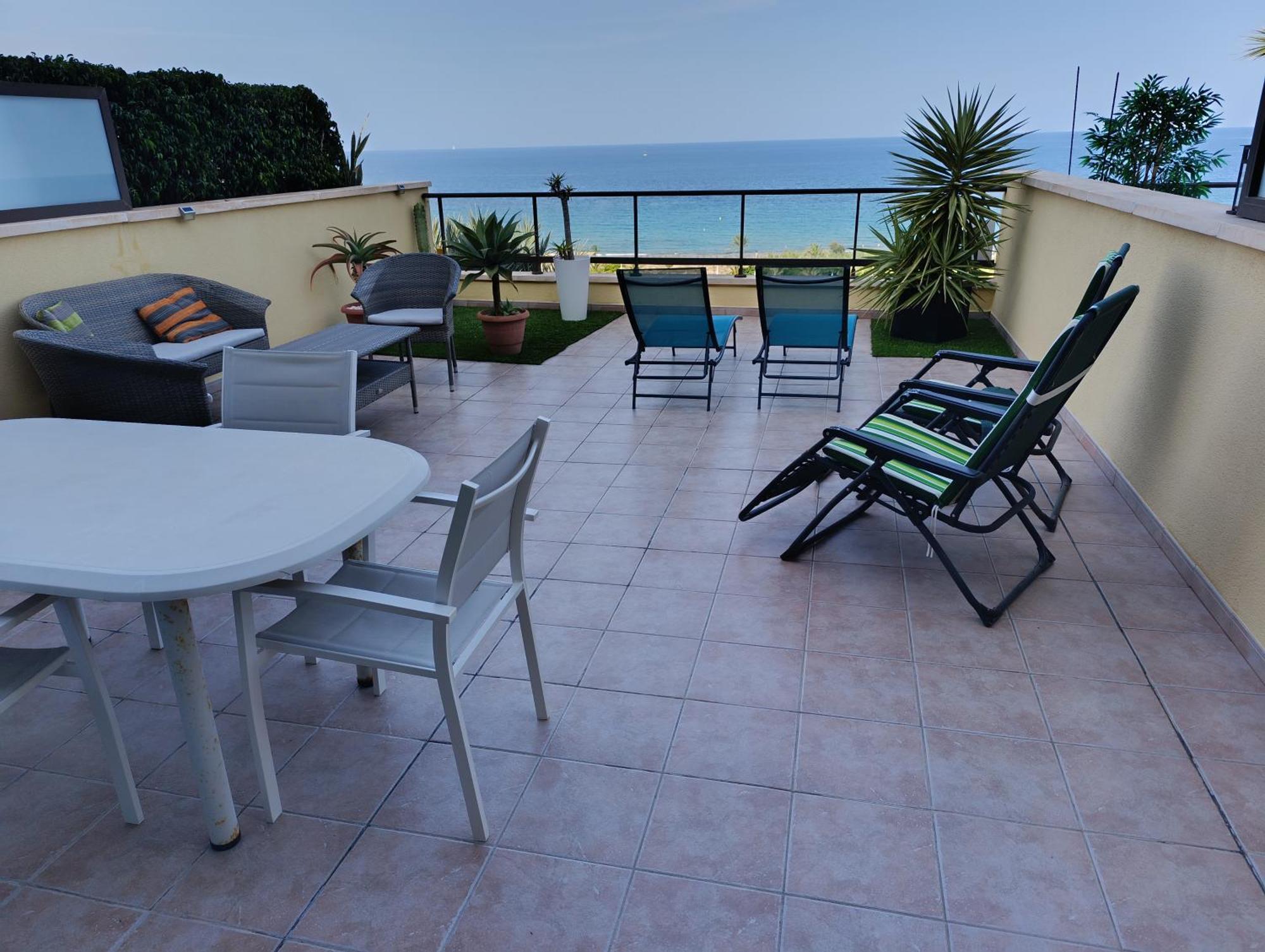 En Primera Linea Del Mar Apartment